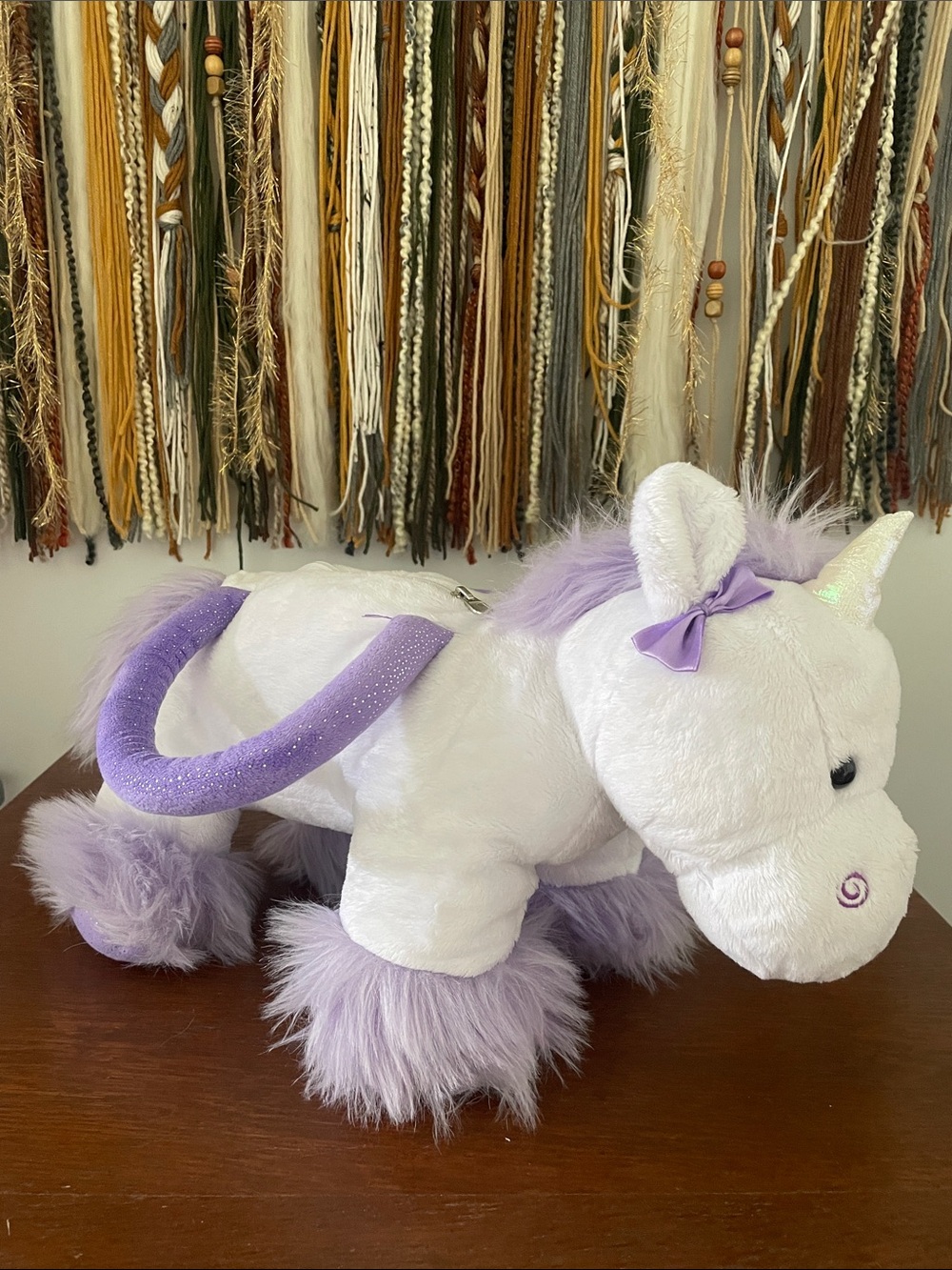 Plush Purple & White Unicorn zipper bag like new